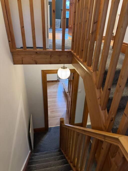 Stylish, Spacious And Central 4 Bedroom House 벨파스트 외부 사진